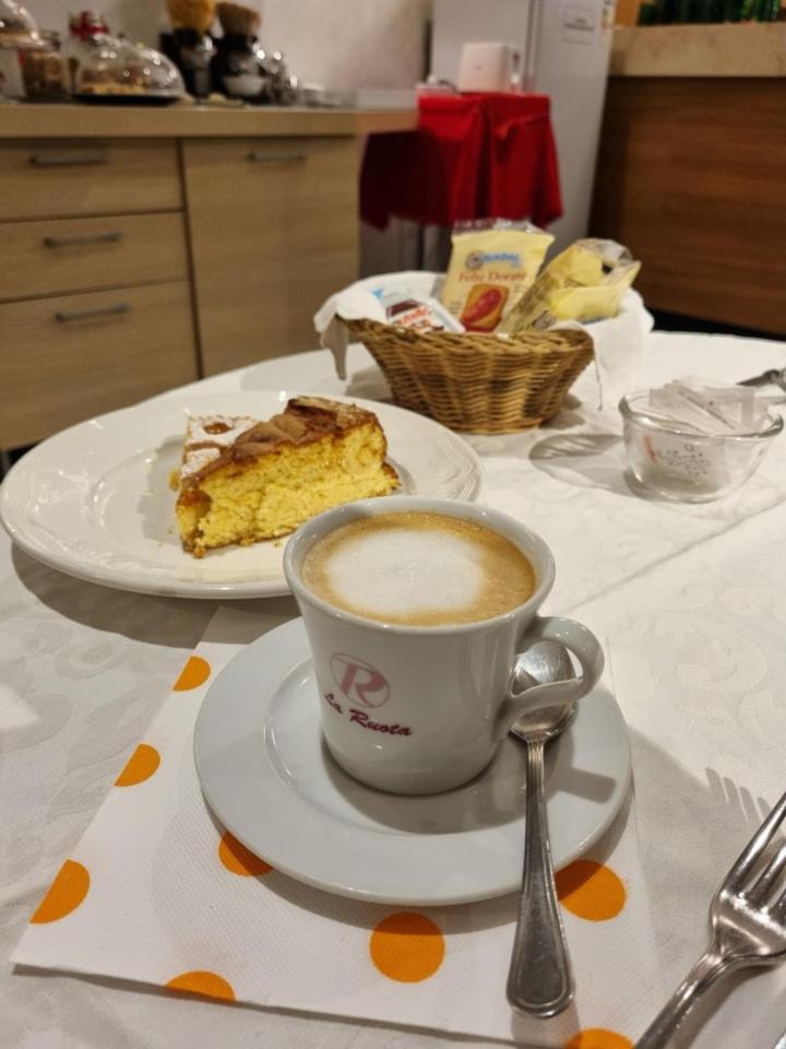 Hotel La Ruota Morbegno Zewnętrze zdjęcie