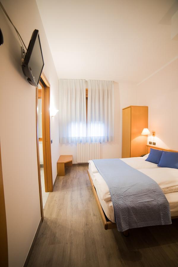 Hotel La Ruota Morbegno Zewnętrze zdjęcie